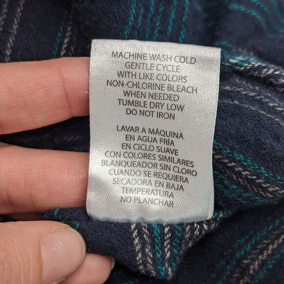 Valor Collective Casual Men’s Button Down - Picture 8 of 8